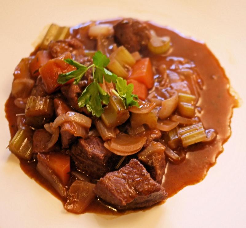 Agneau sauce au vin rouge - Photo de Smabs Sputzer (1956-2017) - 101Pairing.com