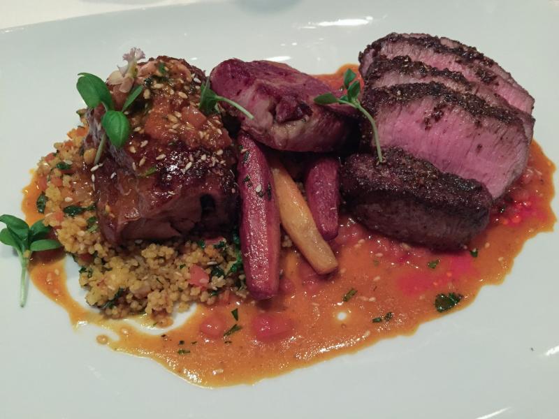 Agneau confit aux aubergines - Photo de Dale Cruse - 101Pairing.com