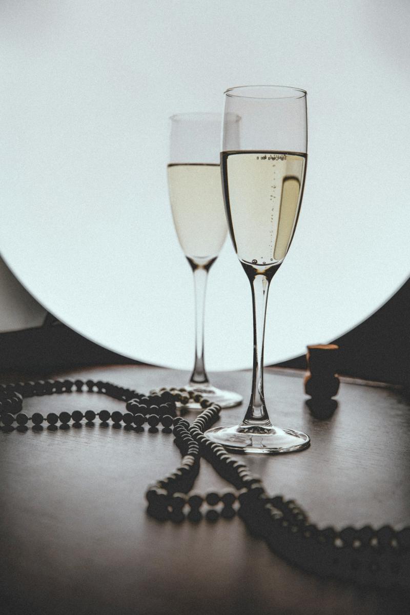 Crémant de Bourgogne Blanc Extra-brut - Vins effervescents blancs - Photo de Ihor N - 101Pairing.com