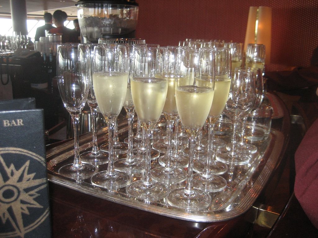 Crémant de Savoie Brut - Vins effervescents blancs - Photo de Randal Schwartz - 101Pairing.com