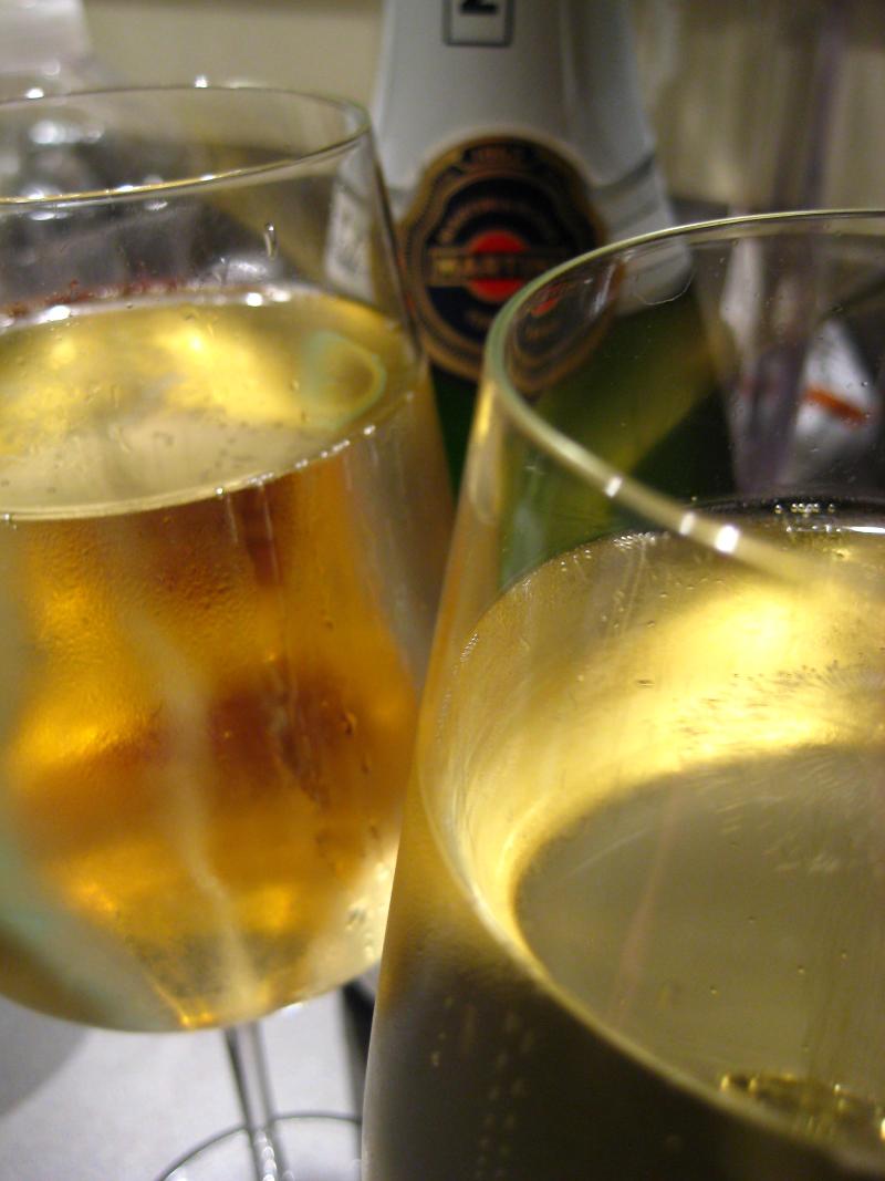 Crémant du Jura Blanc de noirs Brut - Vins effervescents blancs - Photo de mtcarlson - 101Pairing.com