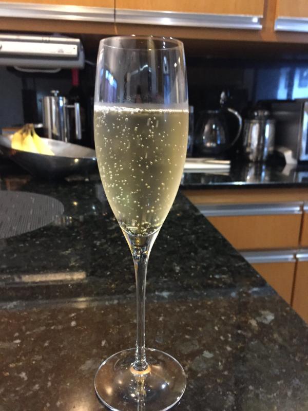 Champagne Grand cru Beaumont sur Vesle Blanc de noirs Brut non dosé Millésimé - Vins effervescents blancs - Photo de Neeta Lind - 101Pairing.com