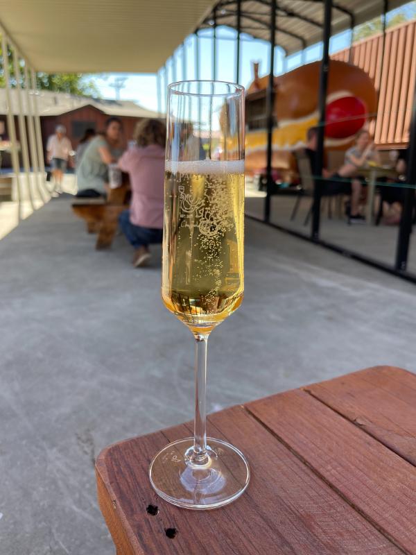 Champagne Grand cru Sillery Blanc de blancs Demi-sec Millésimé - Vins effervescents blancs - Photo de Sarah Stierch - 101Pairing.com