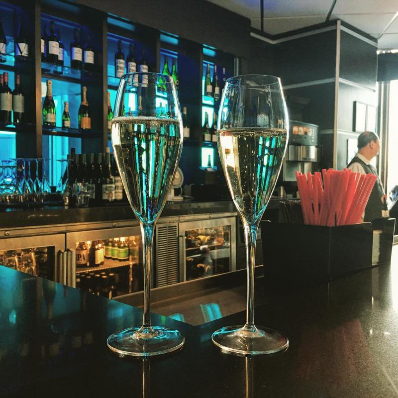 Crémant du Jura Blanc de blancs Brut - Vins effervescents blancs - Photo de AJ LEON - 101Pairing.com