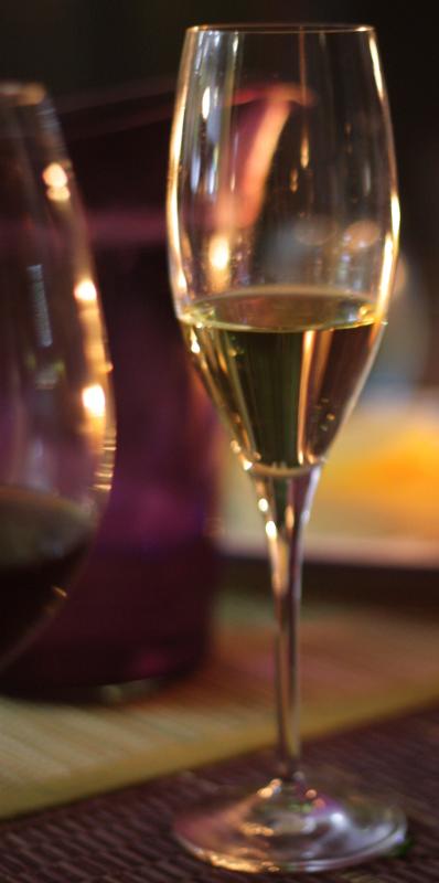 Vin de Savoie Pétillant Blanc Sec - Vins effervescents blancs - Photo de Robyn Jay - 101Pairing.com