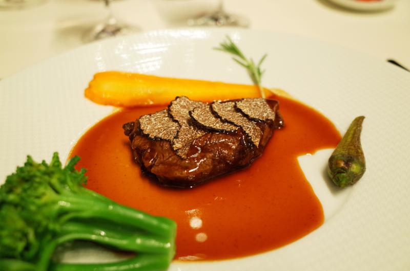 Filet de bœuf à la truffe noire - Photo de T.Tseng - 101Pairing.com
