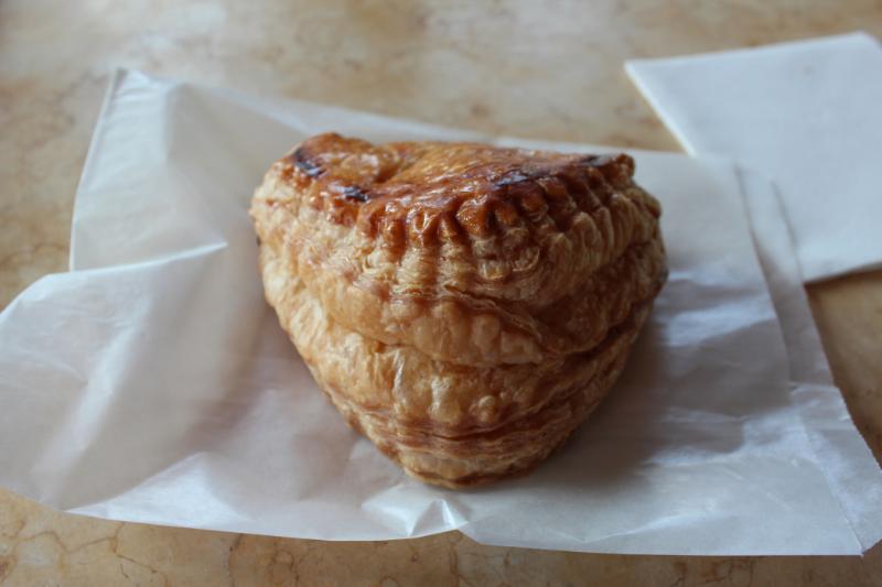 Chausson aux pommes - Photo de L.A. Foodie - 101Pairing.com