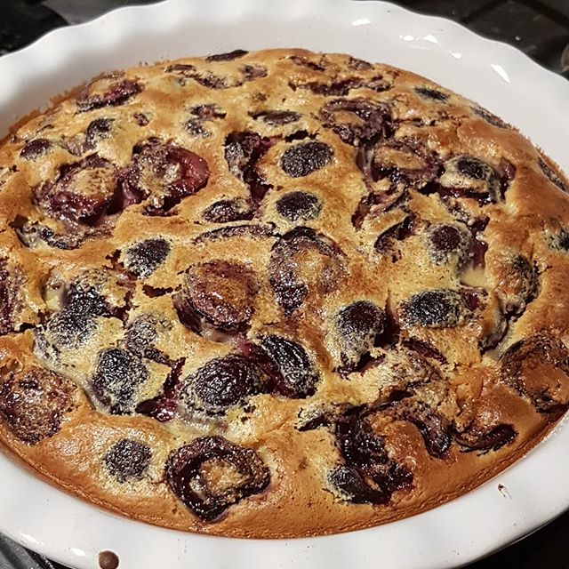 Clafoutis à la cerise noire - Photo de transcendancing - 101Pairing.com