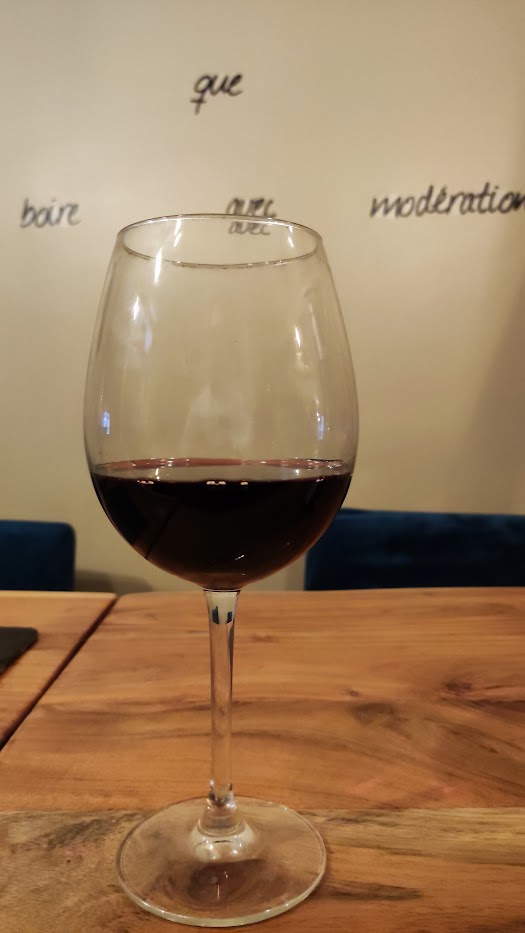 Costières de Nîmes Rouge - Vins tranquilles rouges - Photo de Sylvain Torchet - 101Pairing.com