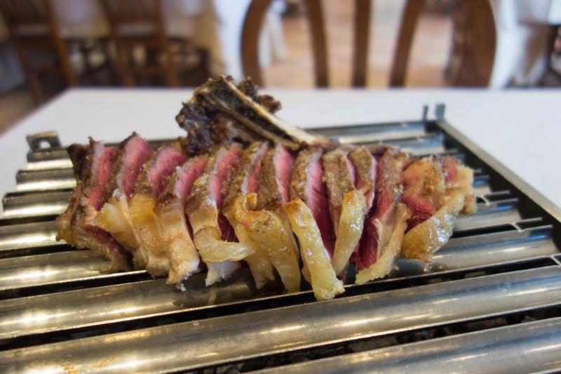 Côte de bœuf rôtie à la fleur de sel - Photo de Kent Wang - 101Pairing.com