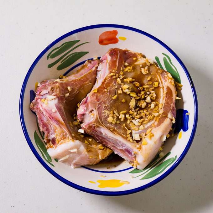 Côtelette de porc marinée en grillade - Photo de Joost Nusselder - 101Pairing.com