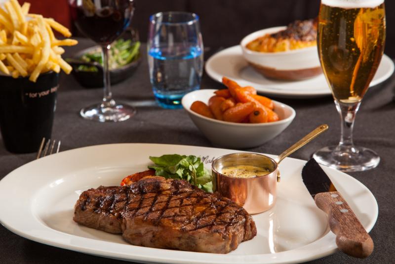 Entrecôte grillée - Photo de Malmaison Hotels - 101Pairing.com