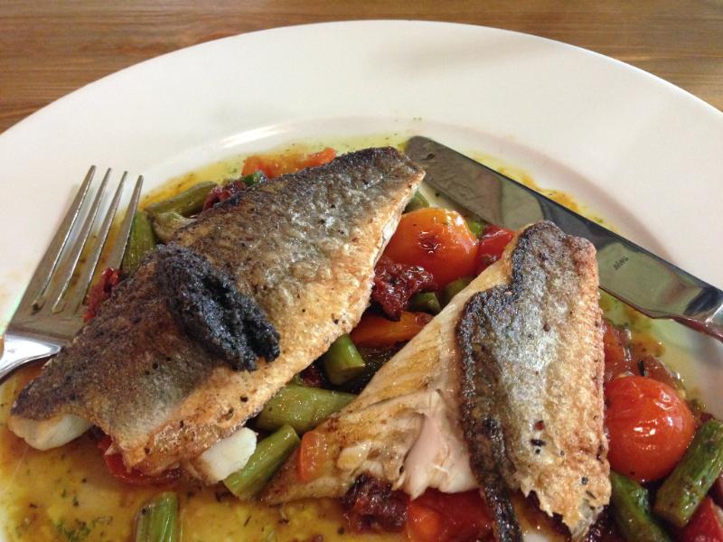 Filet de bar - Photo de Jack at Wikipedia - 101Pairing.com