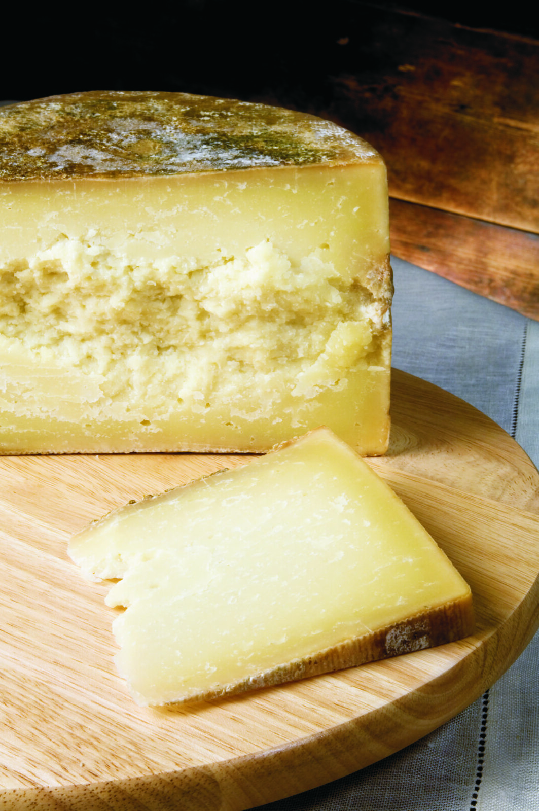 Fromage de brebis à la gelée de coing - Photo de La Valnerina, l'Umbria che cercavi - 101Pairing.com