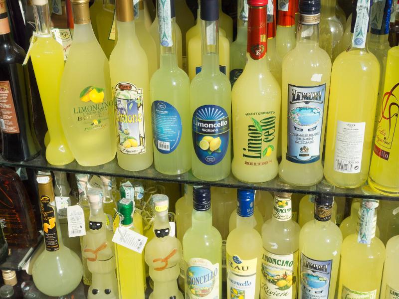 Limoncello - Eaux-de-vie et liqueurs - Photo de Larry Miller - 101Pairing.com