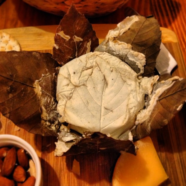 Mascaré de Banon - Photo de Greg Greene - 101Pairing.com