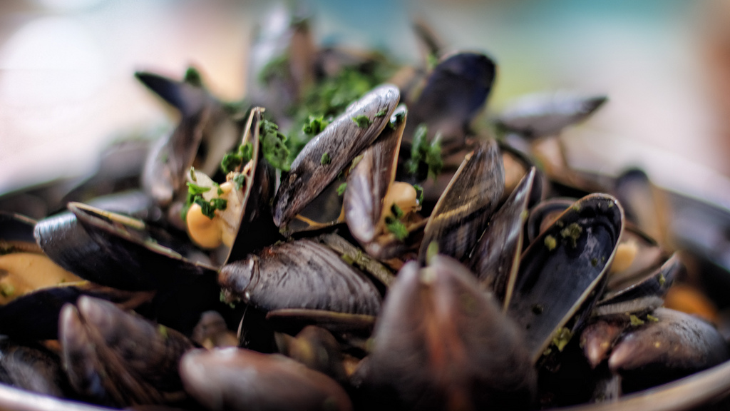 Marmite de moules à la marinière - Photo de Alex Brown - 101Pairing.com