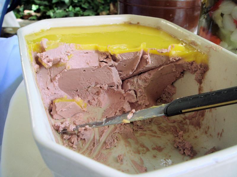 Mousse de foie de volaille - Photo de Monica Arellano-Ongpin - 101Pairing.com