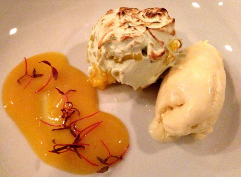 Tarte à la pêche meringuée - Photo de Dale Cruse - 101Pairing.com