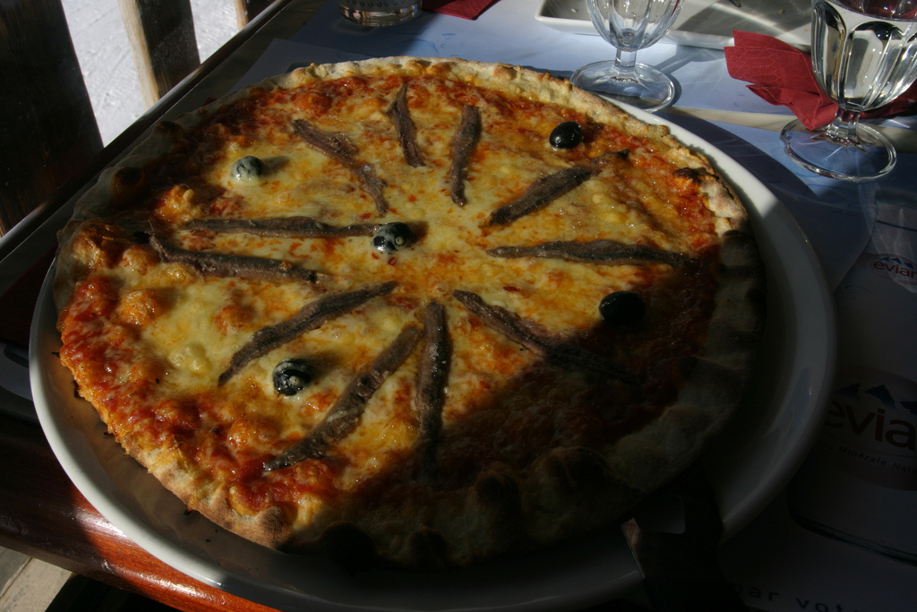 Pizza aux anchois - Photo de michael warren - 101Pairing.com