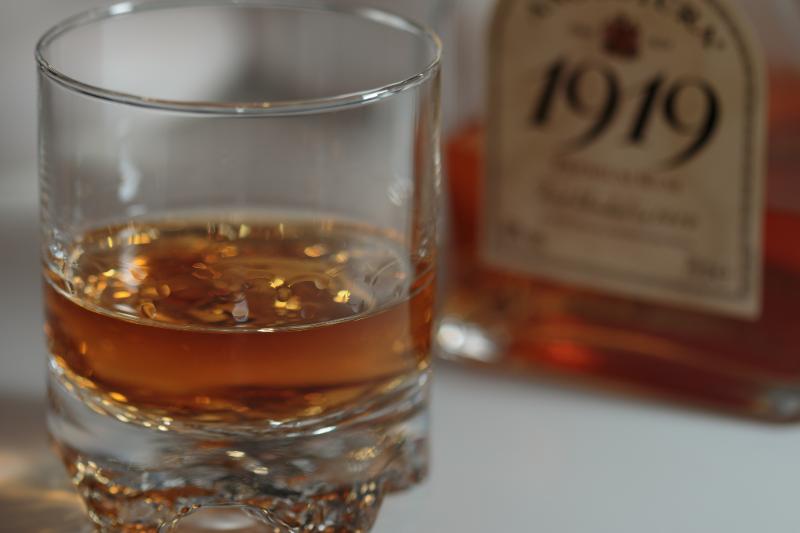 Rhum extra vieux - Eaux-de-vie et liqueurs - Photo de mattiaswinbladh - 101Pairing.com