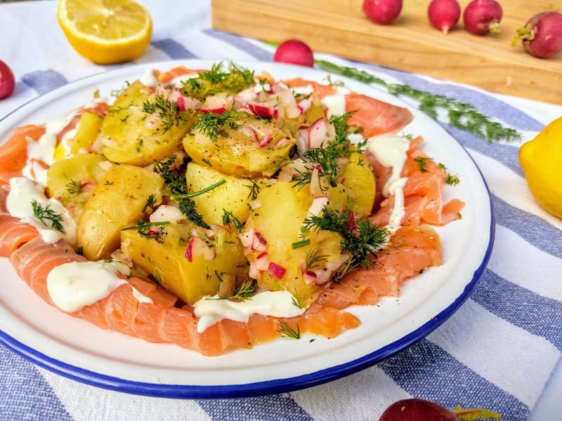 Salade de pommes de terre vapeur au saumon fumé et à l’aneth - Photo de Pablo EM - 101Pairing.com