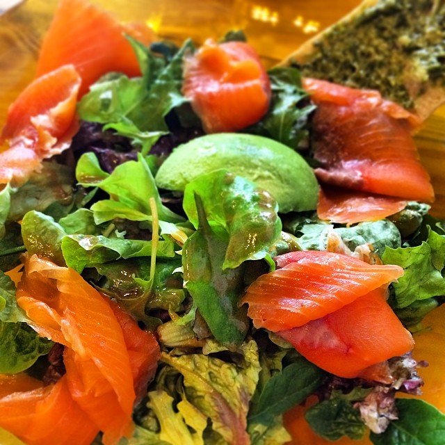 Salade de saumon fumé - Photo de - 101Pairing.com