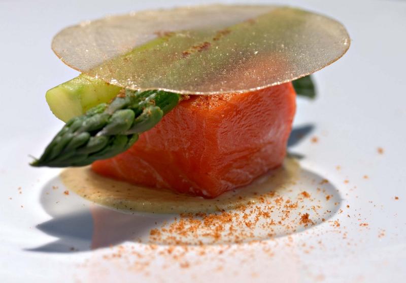 Saumon cru aux asperges - Photo de H. Alexander Talbot - 101Pairing.com