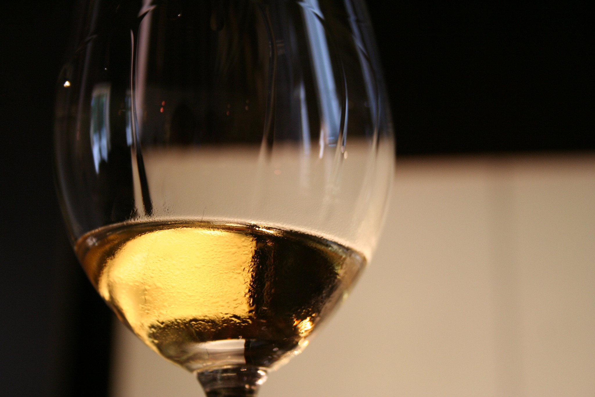 Sauternes - Vins moelleux et liquoreux blancs - Photo de Megan Cole - 101Pairing.com