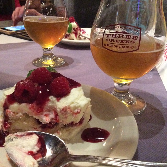 Tiramisù à la framboise - Photo de Sara Thompson - 101Pairing.com