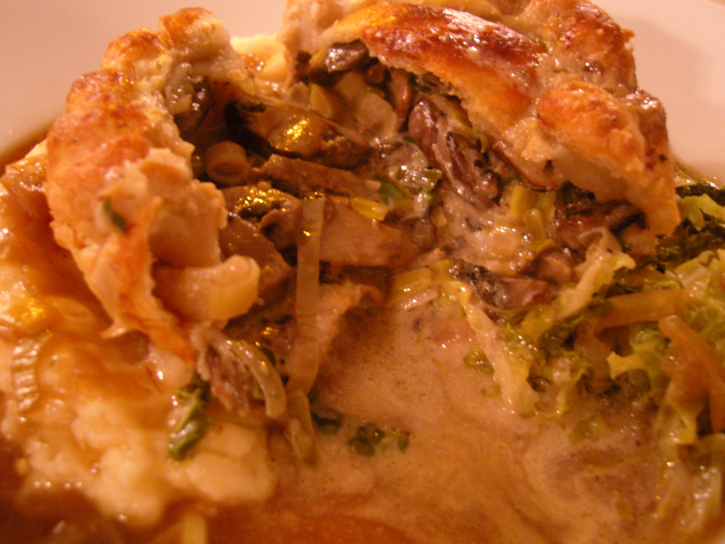 Tourte aux champignons - Photo de Hilary Perkins - 101Pairing.com