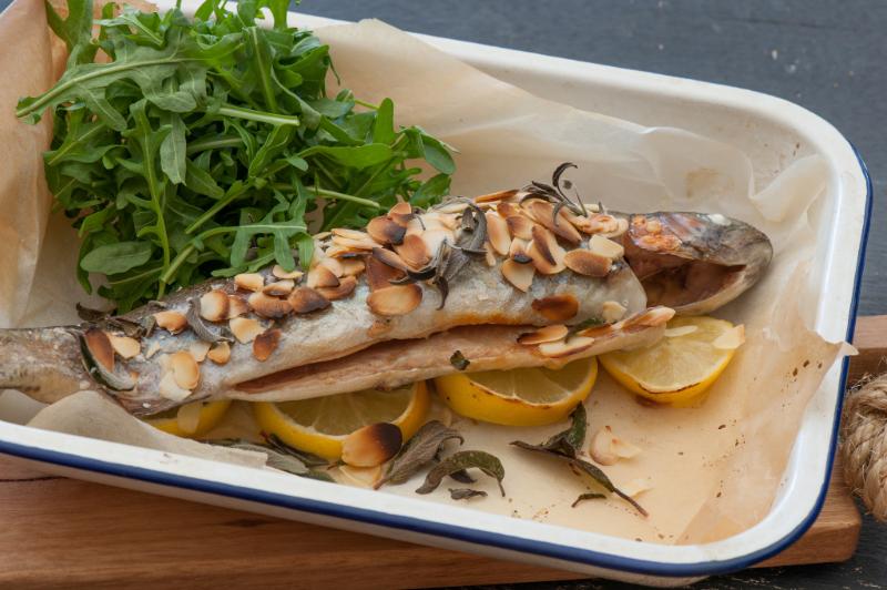 Truite grillée aux amandes - Photo de jules - 101Pairing.com