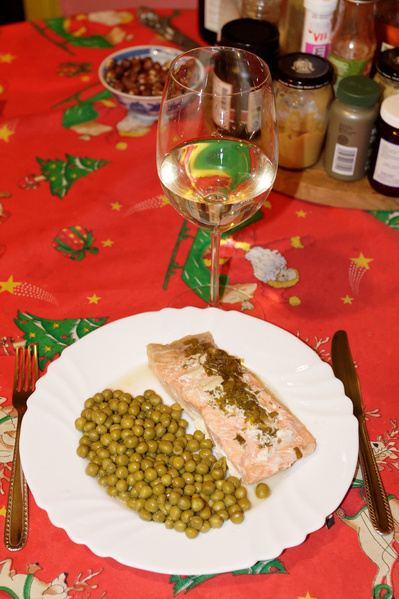 Monthélie Blanc - Vins tranquilles blancs - Photo de Daniel Panev - 101Pairing.com