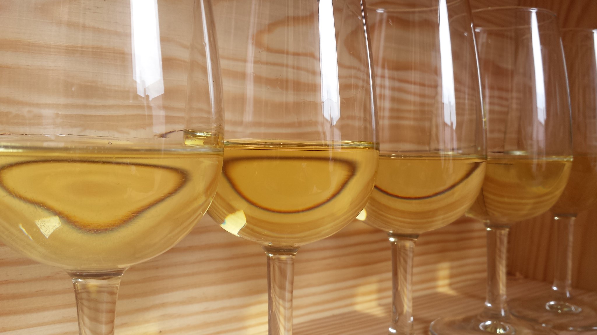 Bourgogne Côte Saint-Jacques Blanc - Vins tranquilles blancs - Photo de Dominic Lockyer - 101Pairing.com