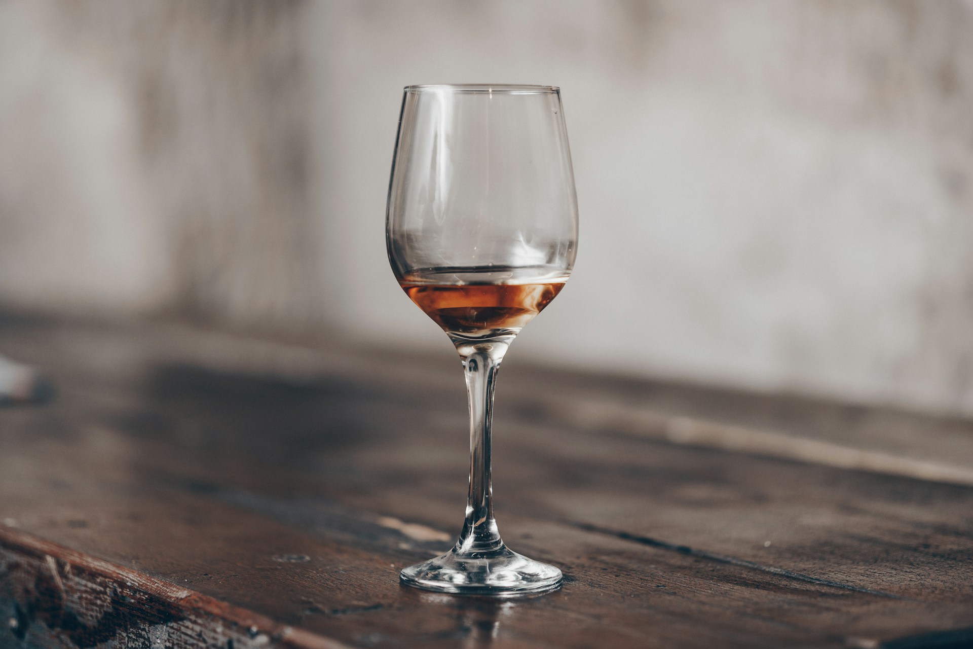 Pineau des Charentes Blanc Très vieux - Mistelles, vins de liqueurs et vins doux naturels - Photo de Jozsef Hocza - 101Pairing.com