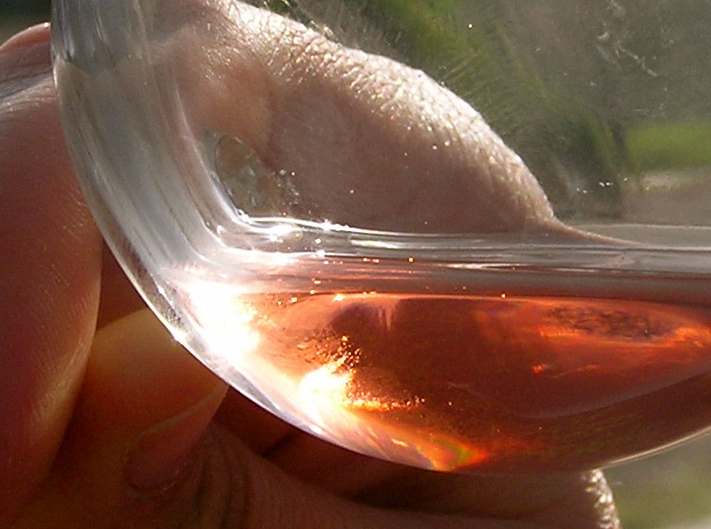 Beaujolais Vaux en Beaujolais Rosé Primeur - Vins tranquilles rosés - Photo de Val H - 101Pairing.com