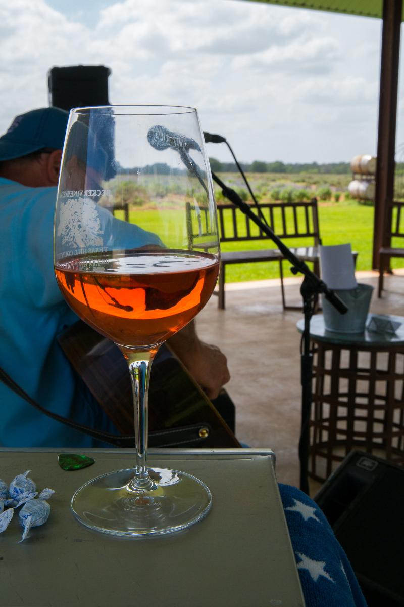 Coteaux du Lyonnais Rosé - Vins tranquilles rosés - Photo de Nan Palmero - 101Pairing.com