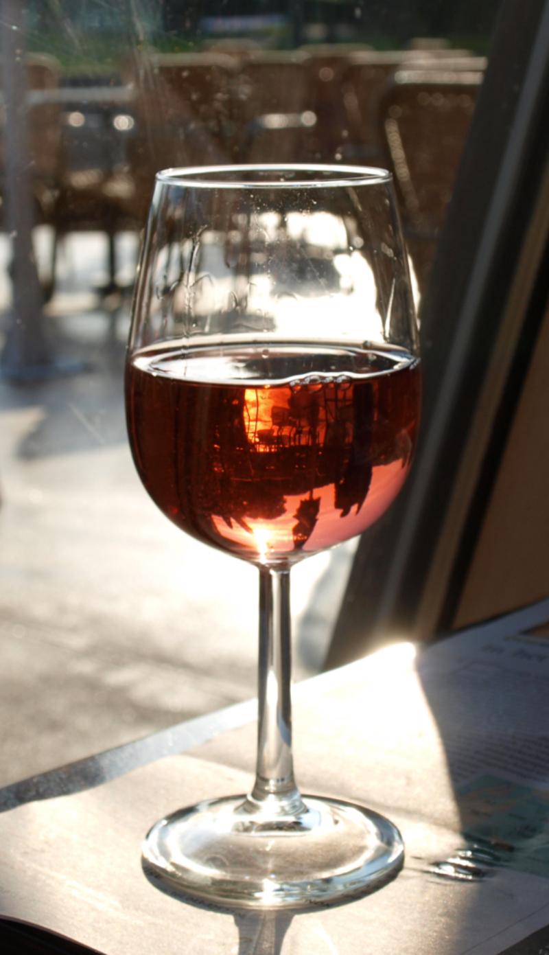 Bugey Rosé - Vins tranquilles rosés - Photo de E. Dronkert - 101Pairing.com