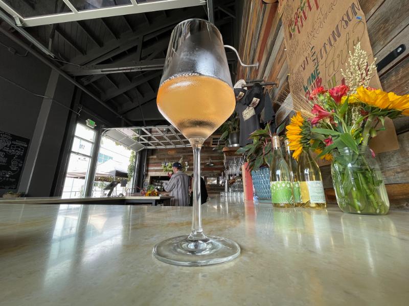 Arbois Blanc - Vins tranquilles blancs - Photo de Sarah Stierch - 101Pairing.com