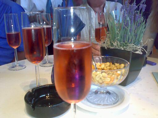 Champagne Grand cru Rosé Brut Millésimé - Vins effervescents rosés - Photo de Petra de Boevere - 101Pairing.com