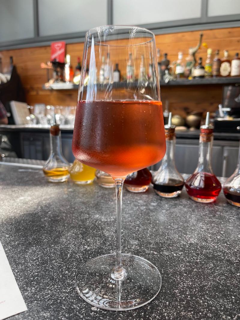 Champagne Premier cru Ecueil Rosé Brut Millésimé non dosé - Vins effervescents rosés - Photo de Sarah Stierch - 101Pairing.com