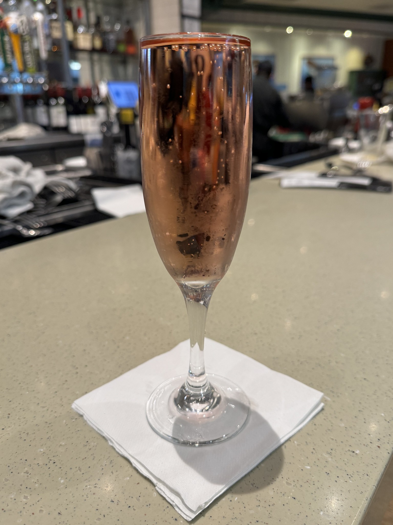 Champagne Premier cru Dizy Rosé Extra-brut - Vins effervescents rosés - Photo de Sarah Stierch - 101Pairing.com