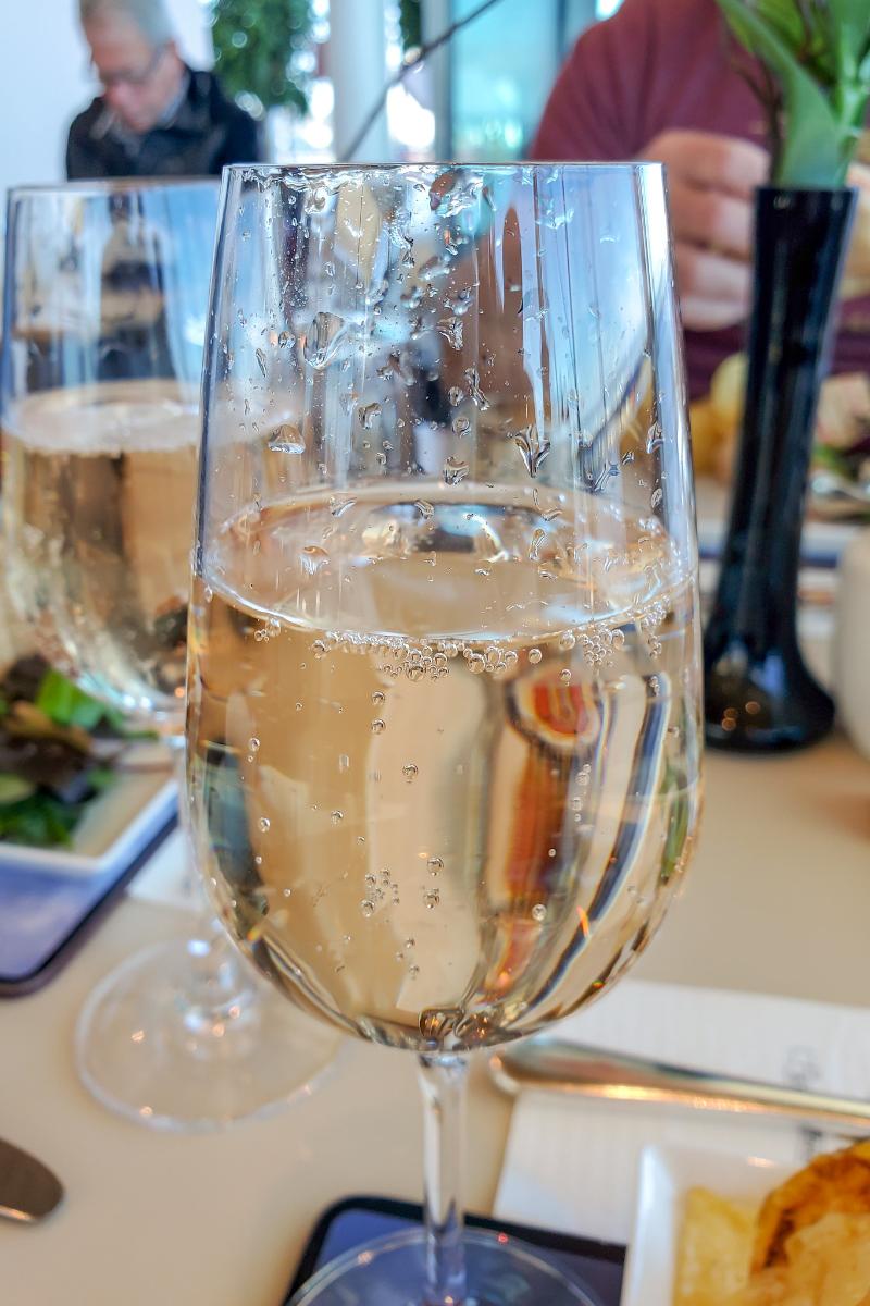 Champagne Rosé Extra-brut - Vins effervescents rosés - Photo de HarshLight - 101Pairing.com