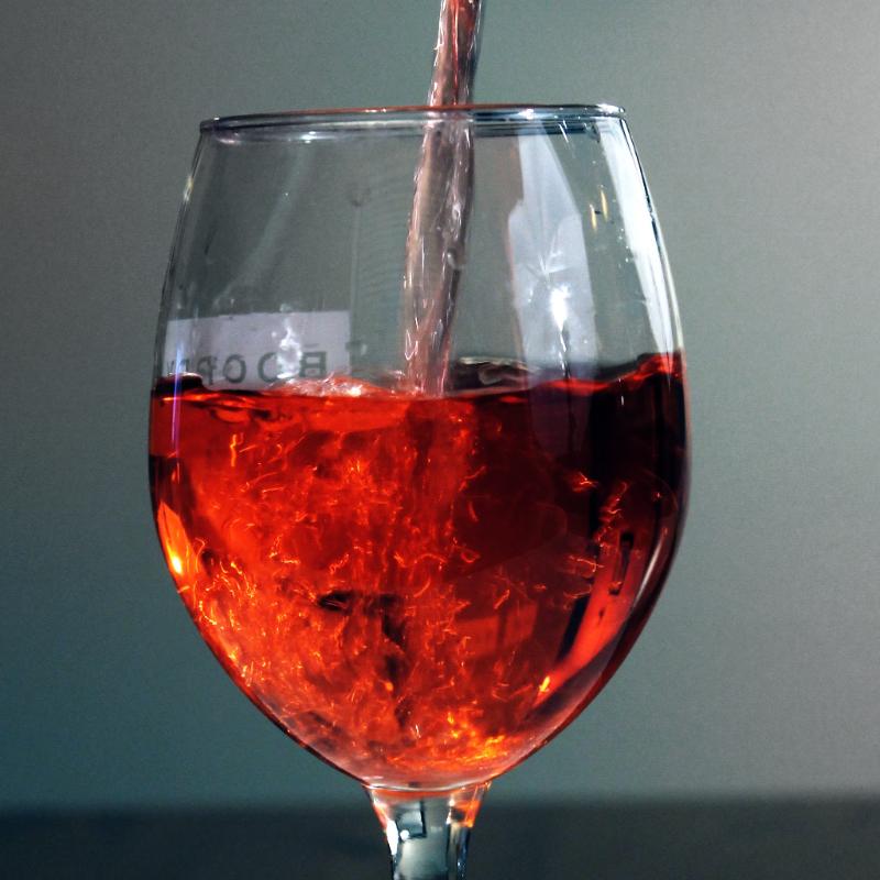 Arbois Pupillin Poulsard Rouge - Vins tranquilles rouges - Photo de Alex Brune - 101Pairing.com